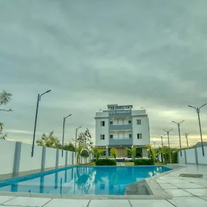 3* Hotel Paramount